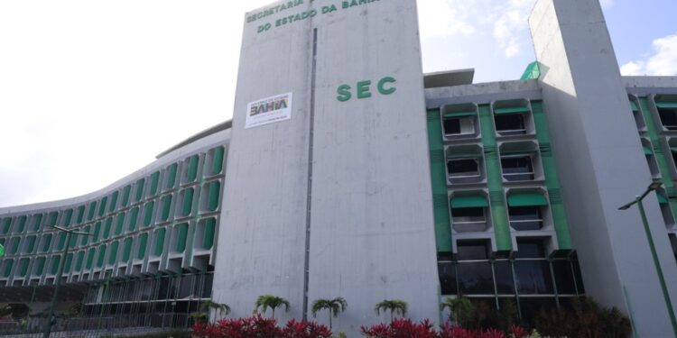 Alba aprova abono extraordinário do precatório do FUNDEF para professores da Educação Básica