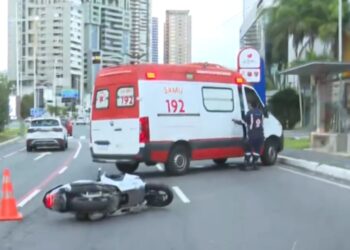 Mulher morre após sofrer acidente em bairro de classe média alta de Salvador