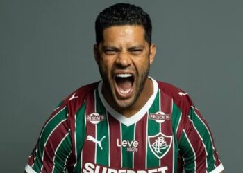 Fluminense anuncia a contratação de Hulk; contrato será válido até 2027