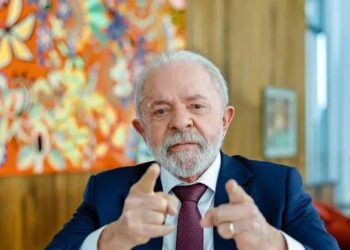 Datafolha 2º turno: Lula tem 47% e Flávio Bolsonaro, 43%