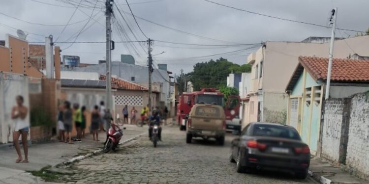 Três crianças morrem carbonizadas após incêndio em residência no interior da Bahia