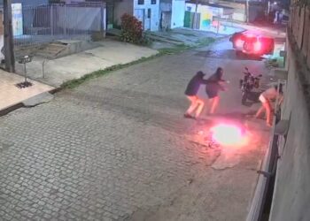 Quatro pessoas são baleadas em ataques a tiros em menos de 3 horas na segunda maior cidade da Bahia