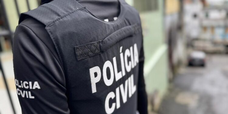 Mulher é encontrada morta após cair de laje durante discussão em Salvador; caso é investigado como feminicídio