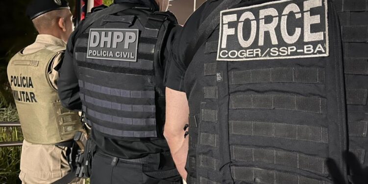 Quatro policiais militares são presos em operação que investiga assassinato de homem em Salvador