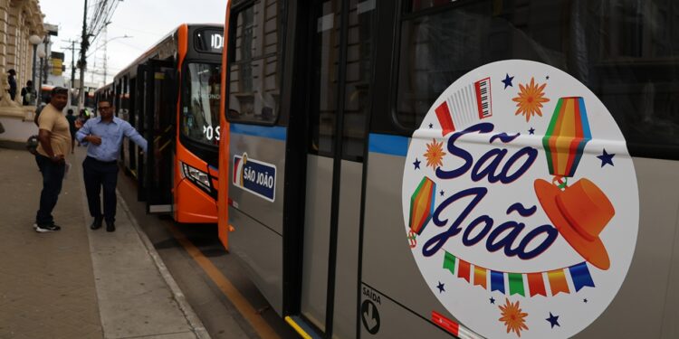 Prefeitura de Feira anuncia transporte gratuito para quem for curtir festejos juninos