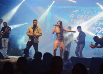 Forró e tradição marcam primeira noite do Arraiá de Feira em Tiquaruçu