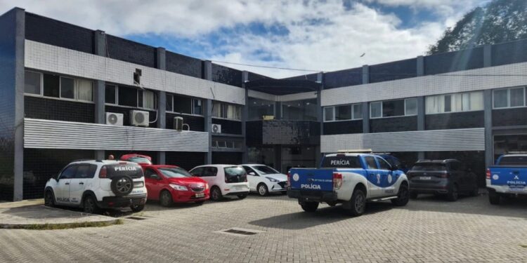 Homem morre após ser espancado dentro de condomínio em Feira de Santana