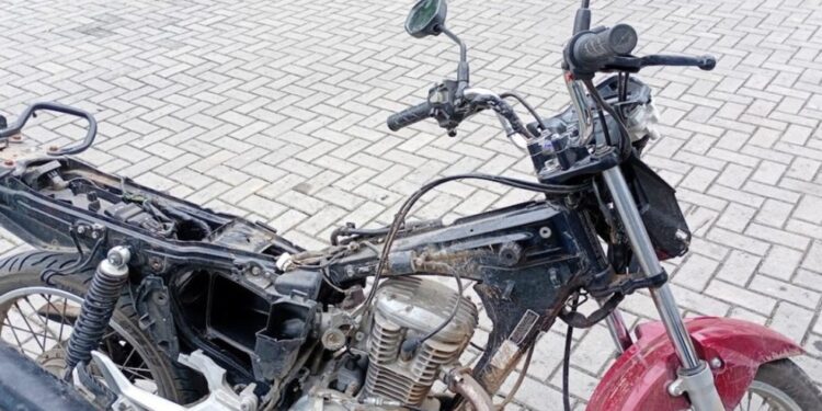 Trio é preso suspeito de planejar morte de homem para recuperar motocicleta na Bahia