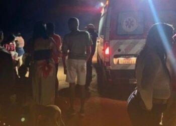 Naufrágio durante passeio de canoa mata três integrantes da mesma família na Bahia