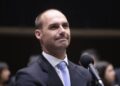 STF condena Eduardo Bolsonaro a 4 anos e 2 meses de prisão por coação em processo sobre trama golpista