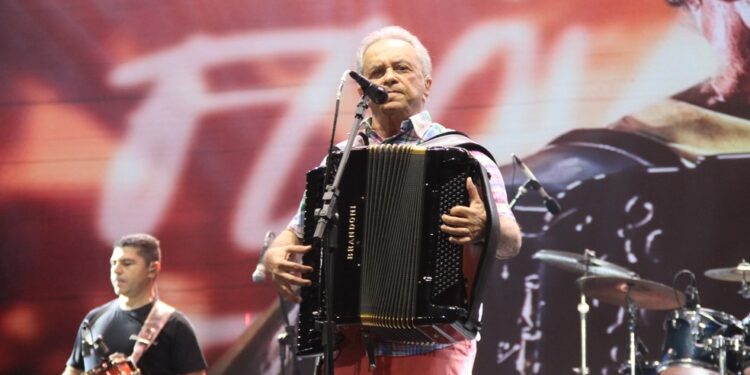 Flávio José divulga agenda de shows no São João e deixa Bahia fora da programação