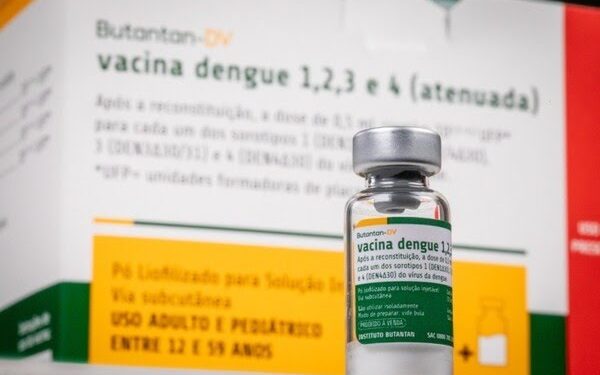 Ministério da Saúde suspende vacina da dengue do Butantan após o registro de duas mortes suspeitas