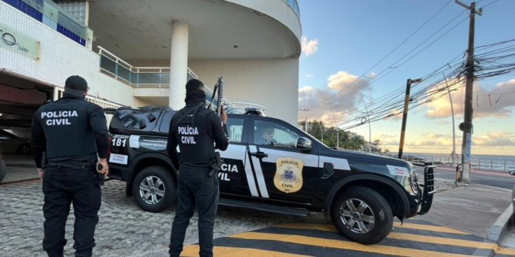 Quatorze pessoas são presas em operação policial contra grupo criminoso que atua na Bahia