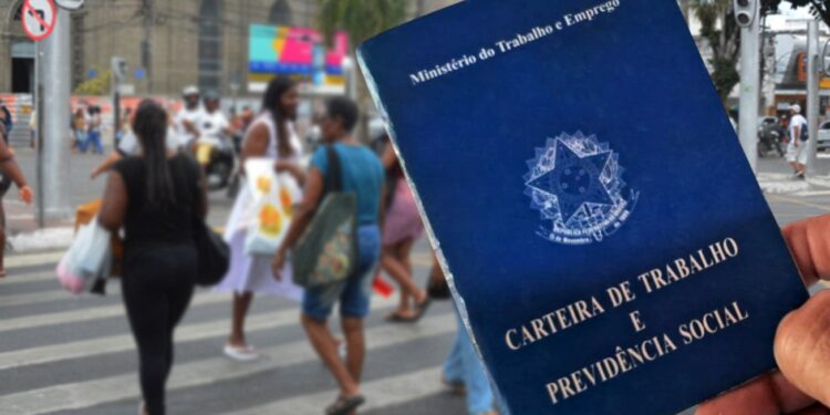 Operador de caixa, repositor e pedreiro estão entre as 522 vagas de emprego desta quarta-feira