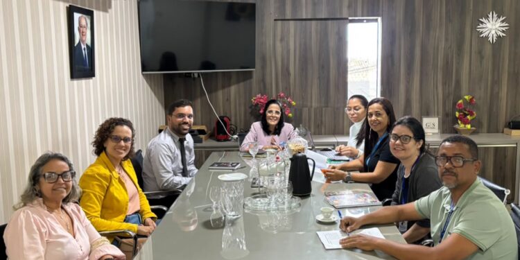 Reunião define planejamento do Casamento Coletivo 2026