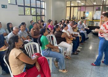 Secretaria da Mulher fortalece rede de proteção com palestra sobre enfrentamento à violência de gênero no Sesc Tomba