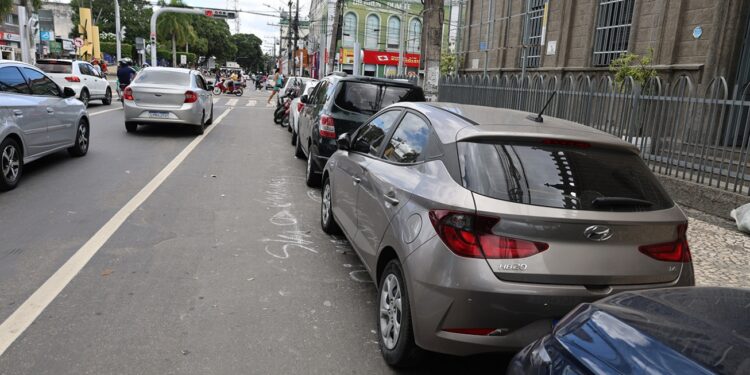 Feira de Santana realiza leilão da concessão da Zona Azul na próxima terça-feira (4)