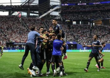 De virada, Argentina vence Inglaterra e vai à final da Copa do Mundo 2026