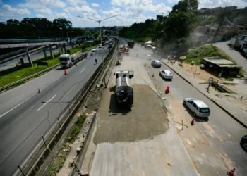 Trecho da BR-324 é totalmente liberado após 13 dias de interdição na Bahia