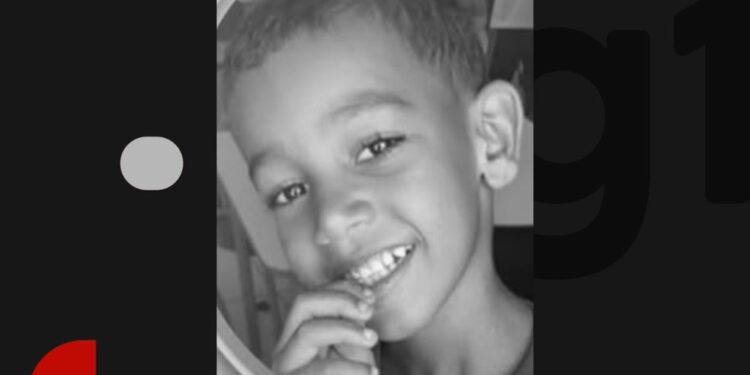 Menino de 5 anos morre após ser atropelado na BR-116, no interior da Bahia; mãe ficou ferida