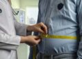 Gordura e falta de vitamina D juntas dobram risco de morte após os 50 anos