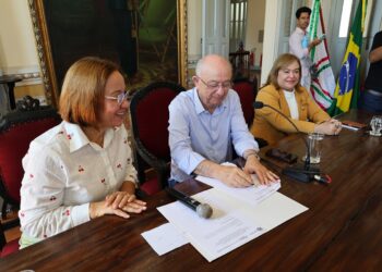 Prefeitura de Feira e Tribunal de Justiça firmam parceria para implantação de grupo reflexivo para homens autores de violência