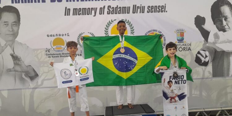 Aluno do CER-TEA conquista título de campeão mundial de karatê