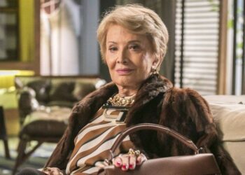 Morre Glória Menezes, atriz pioneira com mais de 60 anos de carreira