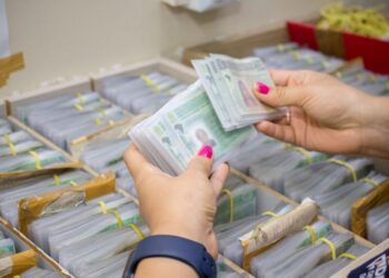 Exame toxicológico passa a ser obrigatório para 1ª Carteira Nacional de Habilitação na Bahia