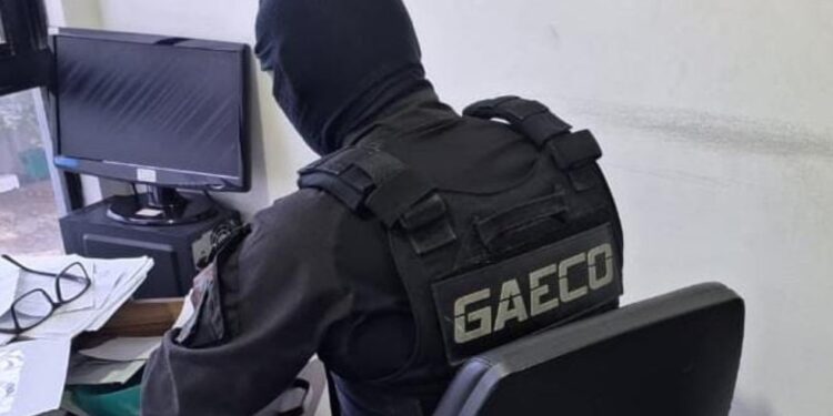 Operação investiga quatro advogados por suspeita de fraude e lavagem de dinheiro na Bahia; movimentação chegou a R$ 723 milhões