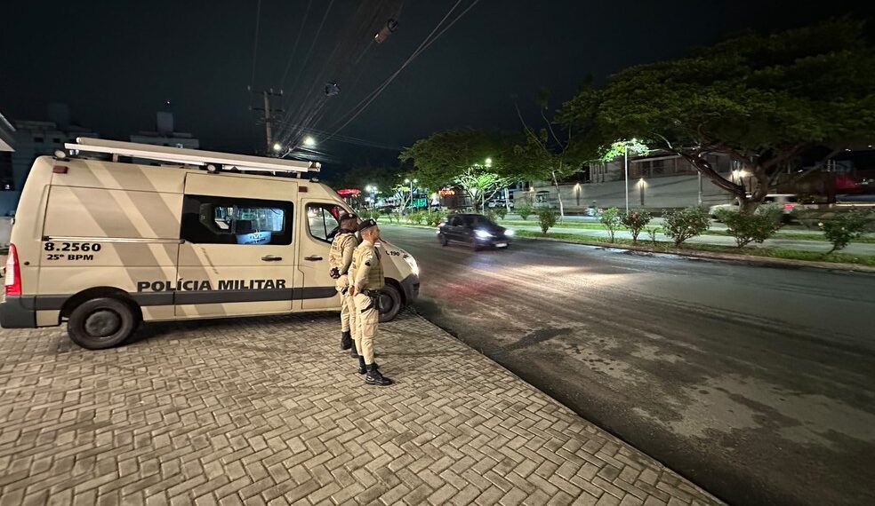 Suspeito de tentativa de latrocínio contra médico morre após troca de tiros com a PM na Bahia