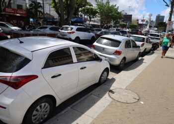 Zona Azul de Feira de Santana é leiloada na Bolsa de Valores; entenda como vai funcionar o sistema