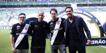 Agência da CBF proíbe Vasco de fazer negócio com o Palmeiras; entenda