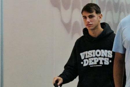 Joaquin Freitas desembarca no Rio de Janeiro para assinar com o Flamengo