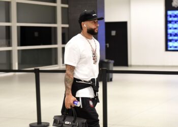 Memphis se pronuncia sobre saída do Corinthians: “Muito decepcionado