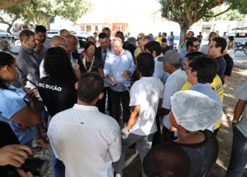 Começam obras de requalificação e urbanização da praça de São José