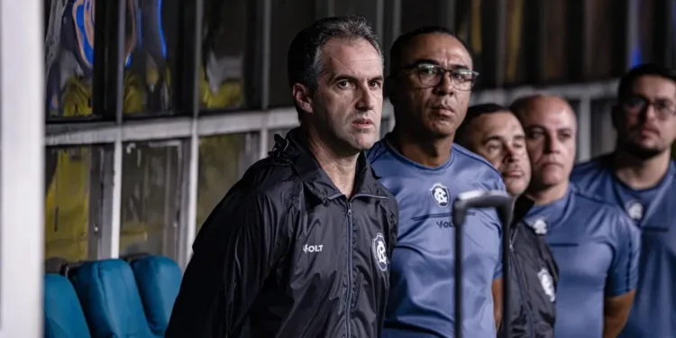 Léo Condé é demitido do Remo após derrota para o Bahia