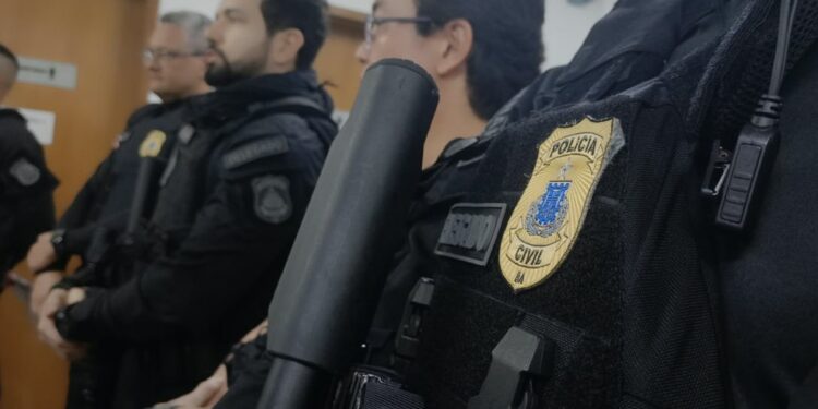 Nove pessoas são presas em operação contra grupo que fazia ‘delivery’ de drogas na Bahia