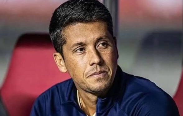 Remo anuncia Thiago Carpini como novo treinador