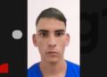 Jovem de 22 anos morre após motocicleta bater em poste no centro de Feira de Santana