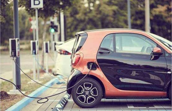 Feira de Santana registra alta de 193% nas vendas de veículos elétricos e híbridos em 2026