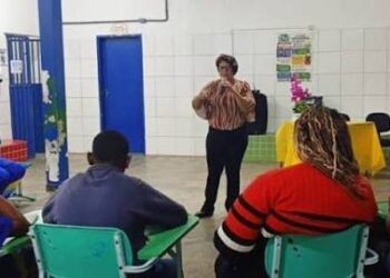 Câmara aprova Bolsa Permanência de R$ 200 para estudantes da EJA em Feira de Santana
