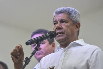 Quaest na BA: 56% aprovam governo de Jerônimo Rodrigues, e 35% desaprovam
