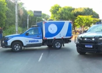 Atravessou a pista: criança autista de 8 anos morre atropelada na Estrada do Coco