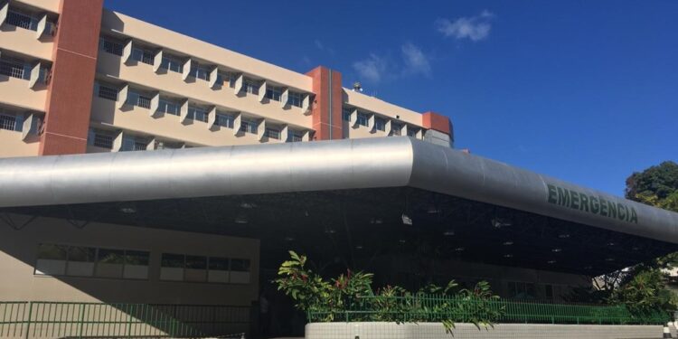 Quatro pessoas morrem e duas ficam feridas após desabamento de galpão em construção na Bahia