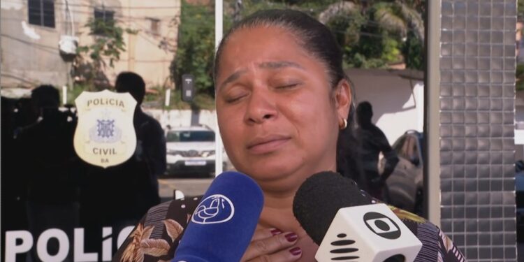 PM mãe de jovem assassinada durante tentativa de assalto em Salvador lamenta morte da filha: ‘Levaram de mim o meu amor’