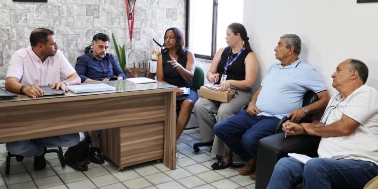 Indústria e logística ampliam oportunidades entre as 298 vagas da Casa do Trabalhador