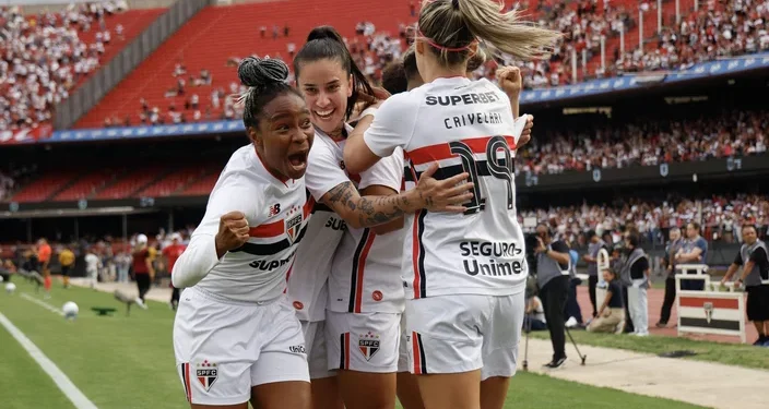 São Paulo segura o Corinthians e conquista o Brasileirão Feminino pela primeira vez