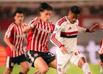 Flamengo joga mal, empata com Estudiantes e decide vaga à final da Libertadores no Rio