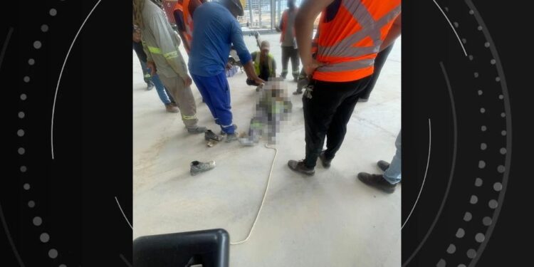 Trabalhador morre após cair de 13 metros de altura em fábrica da BYD na Bahia